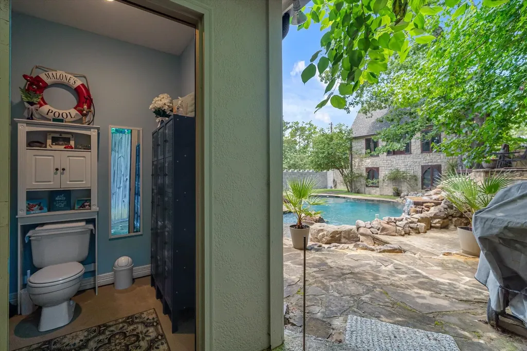 1056 County Road 3810 Hawkins TX 75765