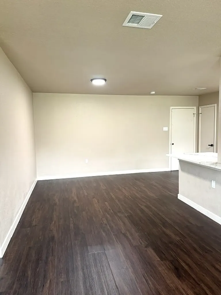 10455 Brockbank Drive Dallas TX 75229