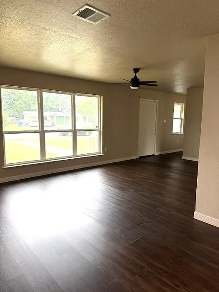 10455 Brockbank Drive Dallas TX 75229
