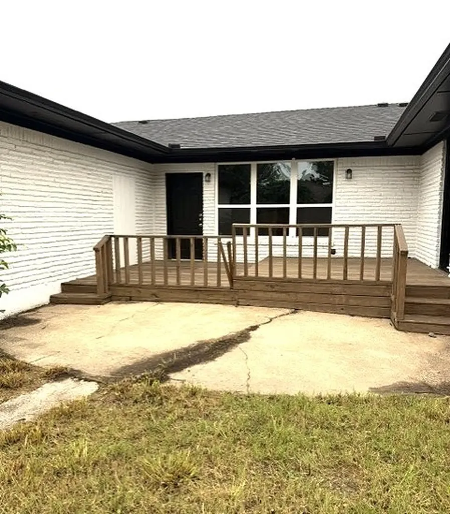 10455 Brockbank Drive Dallas TX 75229