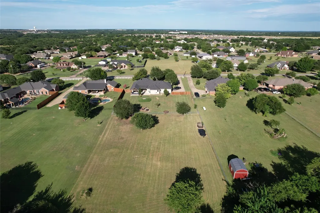 1320 E Highland Road Waxahachie TX 75167