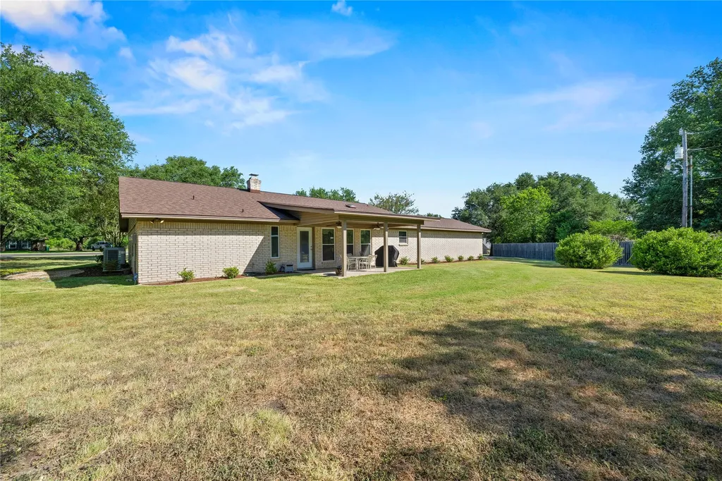 501 Brint Lane Robinson TX 76706