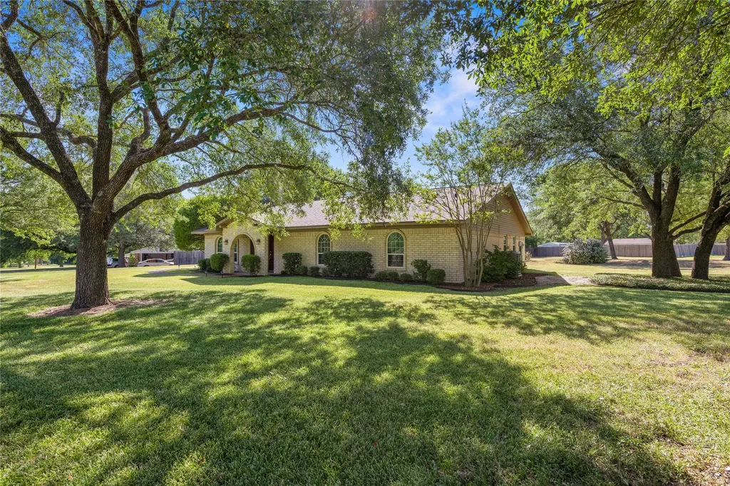 501 Brint Lane Robinson TX 76706