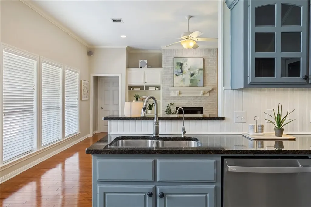 1017 Cheyenne Trail Hewitt TX 76643