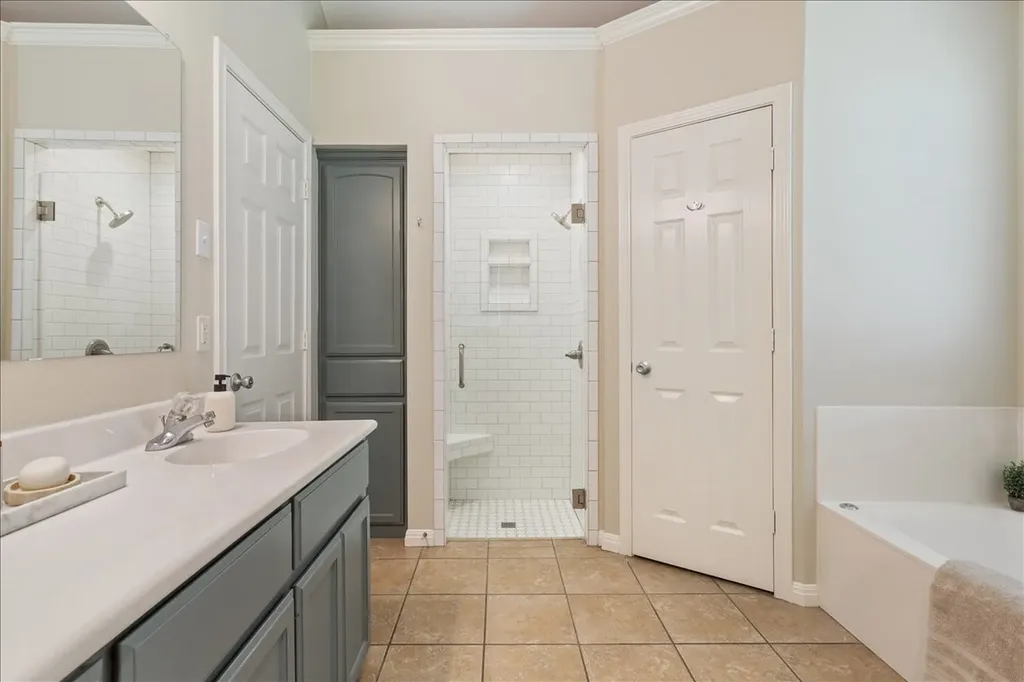 1017 Cheyenne Trail Hewitt TX 76643