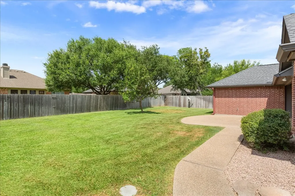 1017 Cheyenne Trail Hewitt TX 76643