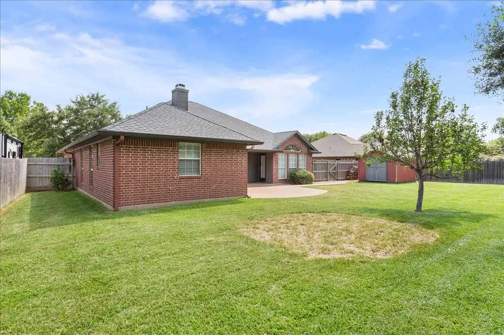 1017 Cheyenne Trail Hewitt TX 76643