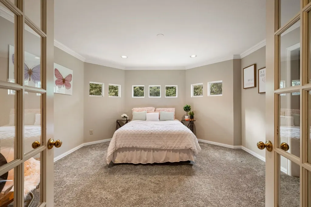 802 Carriage Court Southlake TX 76092