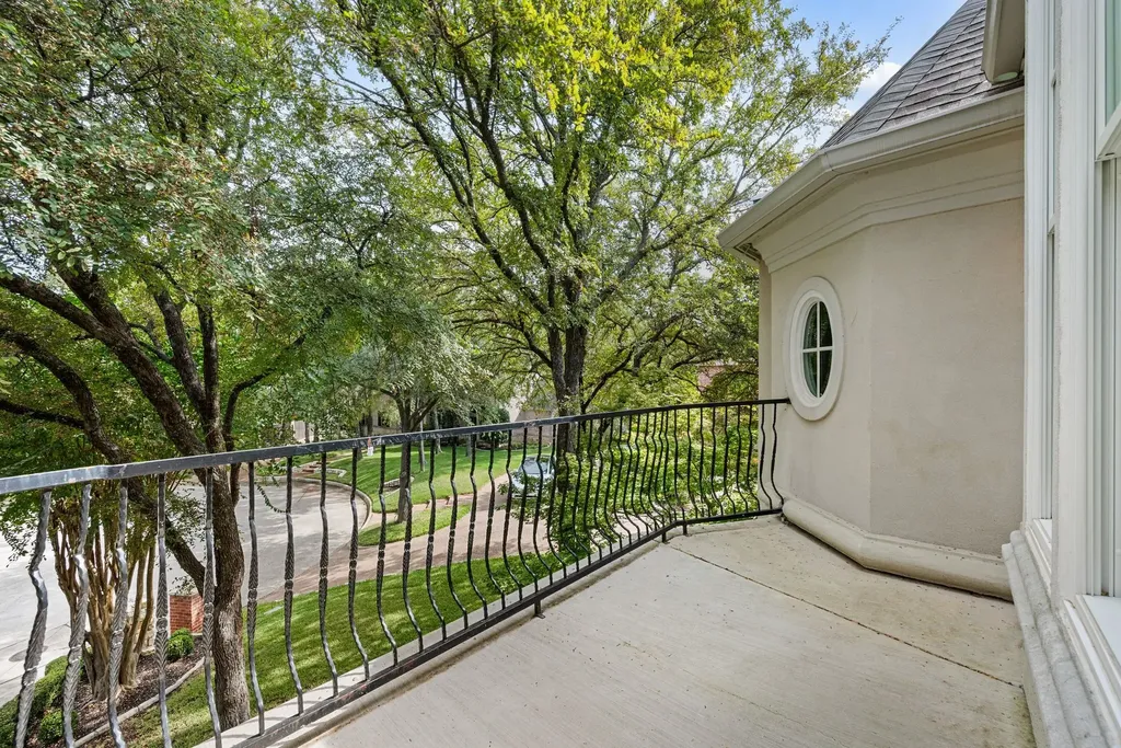 802 Carriage Court Southlake TX 76092