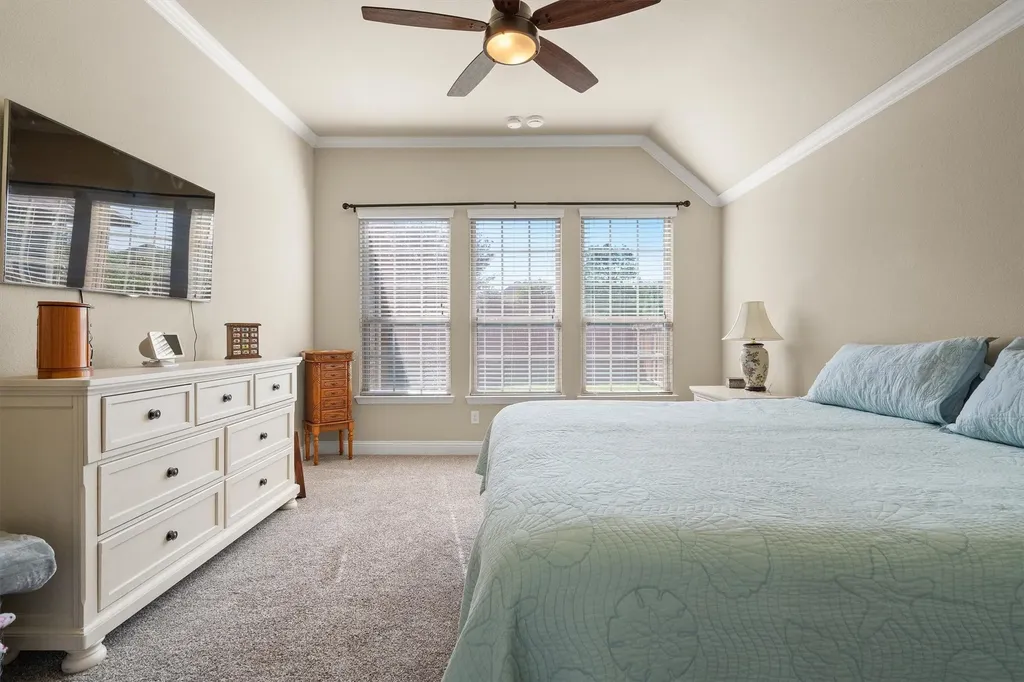 604 Satinwood Lane Euless TX 76039