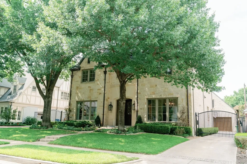 4540 Belclaire Avenue Highland Park TX 75205