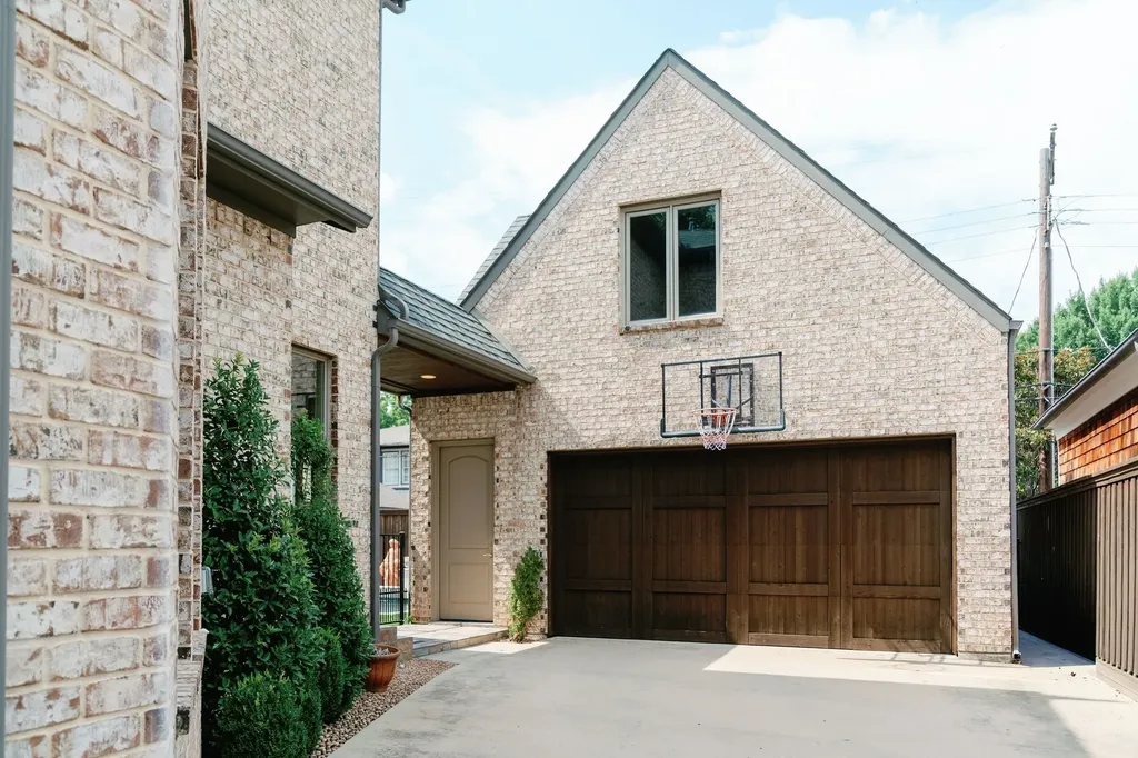 4540 Belclaire Avenue Highland Park TX 75205