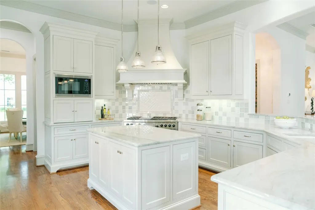 4540 Belclaire Avenue Highland Park TX 75205