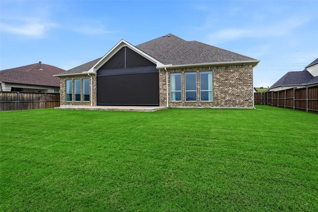 1001 Myers Park Trail Roanoke TX 76262