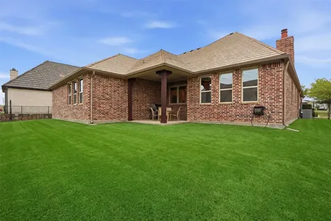 5301 Pradera Court Benbrook TX 76126