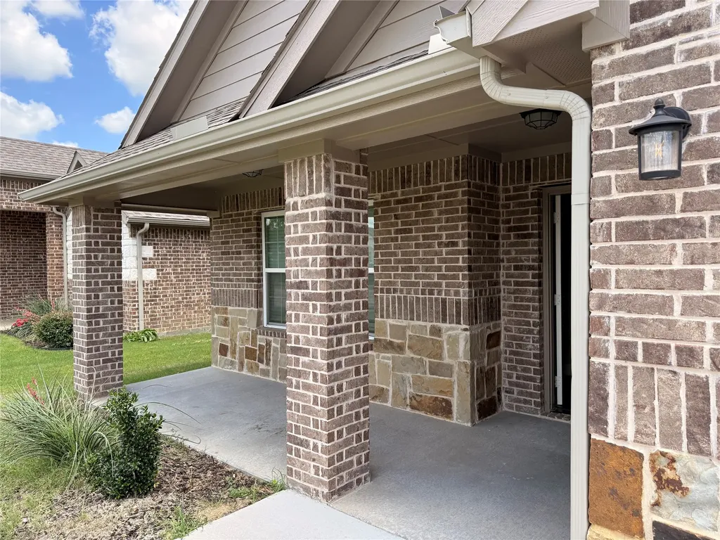 704 Hardaway Drive Greenville TX 75402