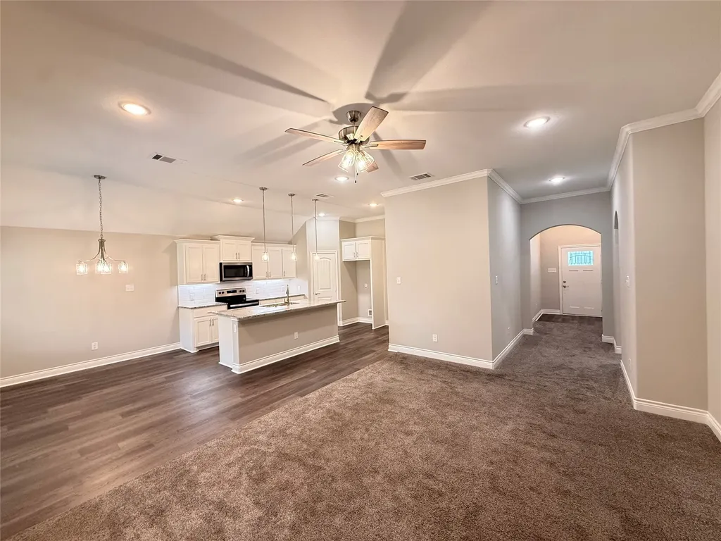 704 Hardaway Drive Greenville TX 75402