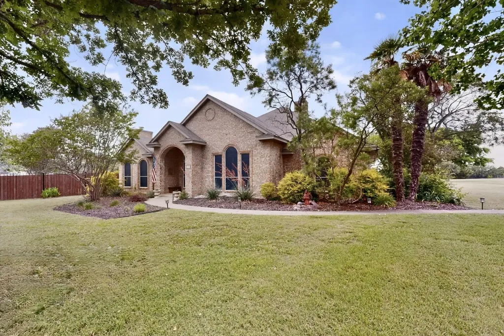165 Johnson Lane Ovilla TX 75154