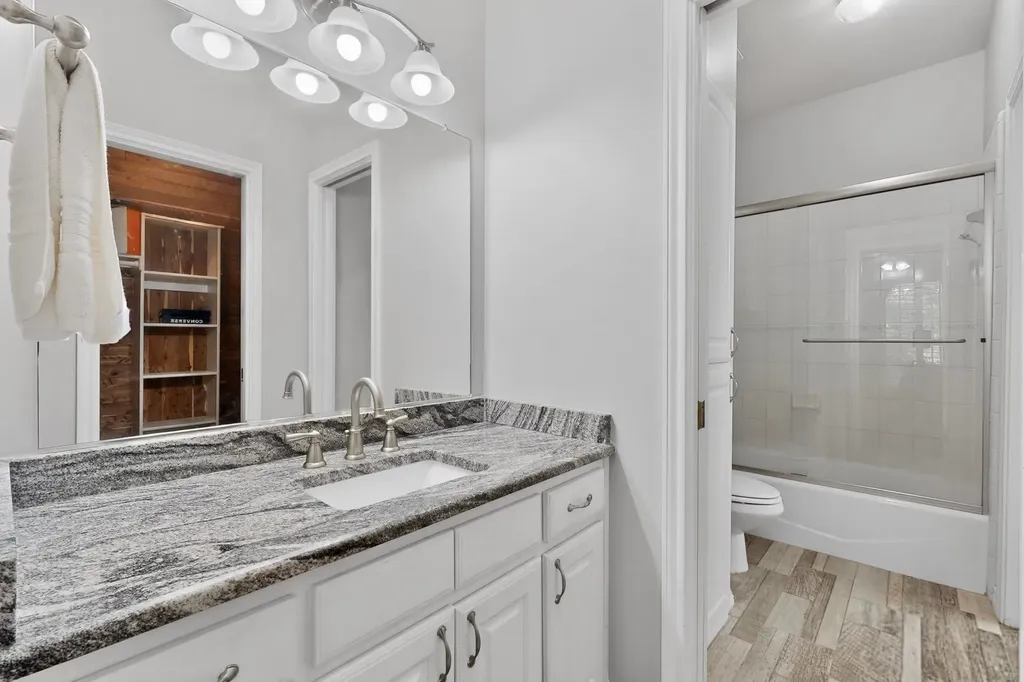 165 Johnson Lane Ovilla TX 75154