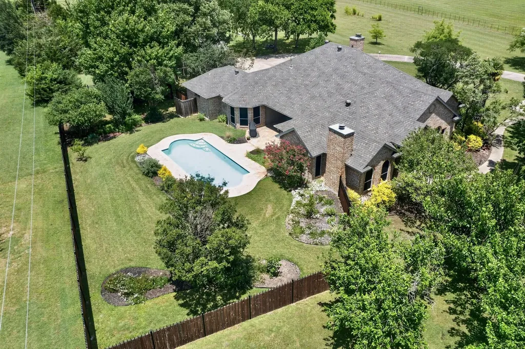 165 Johnson Lane Ovilla TX 75154