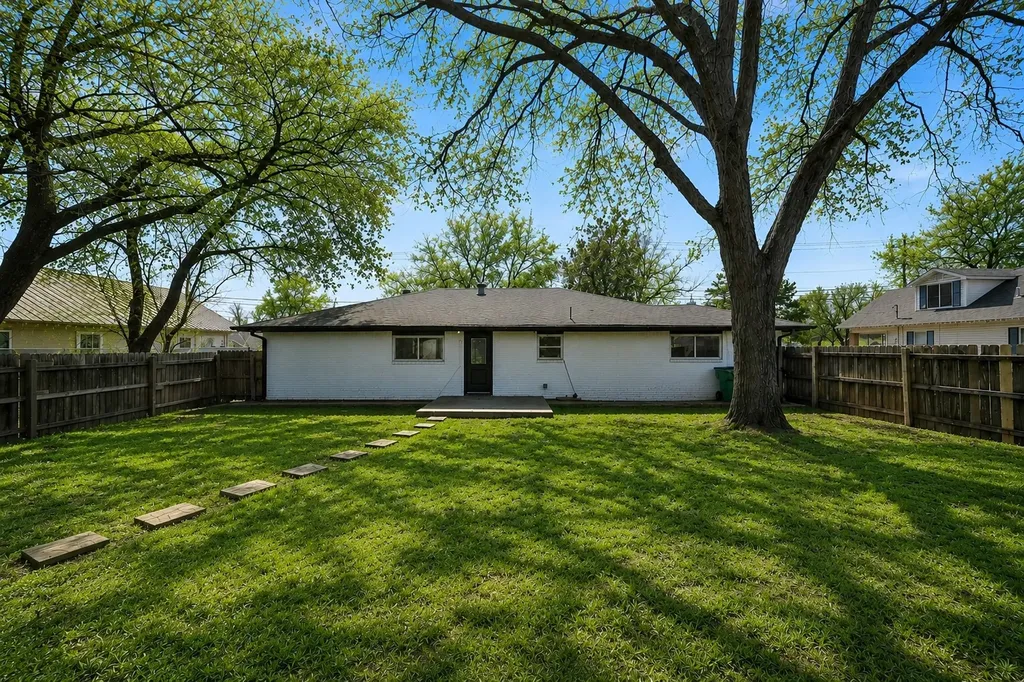 600 N Mill Street Bowie TX 76230