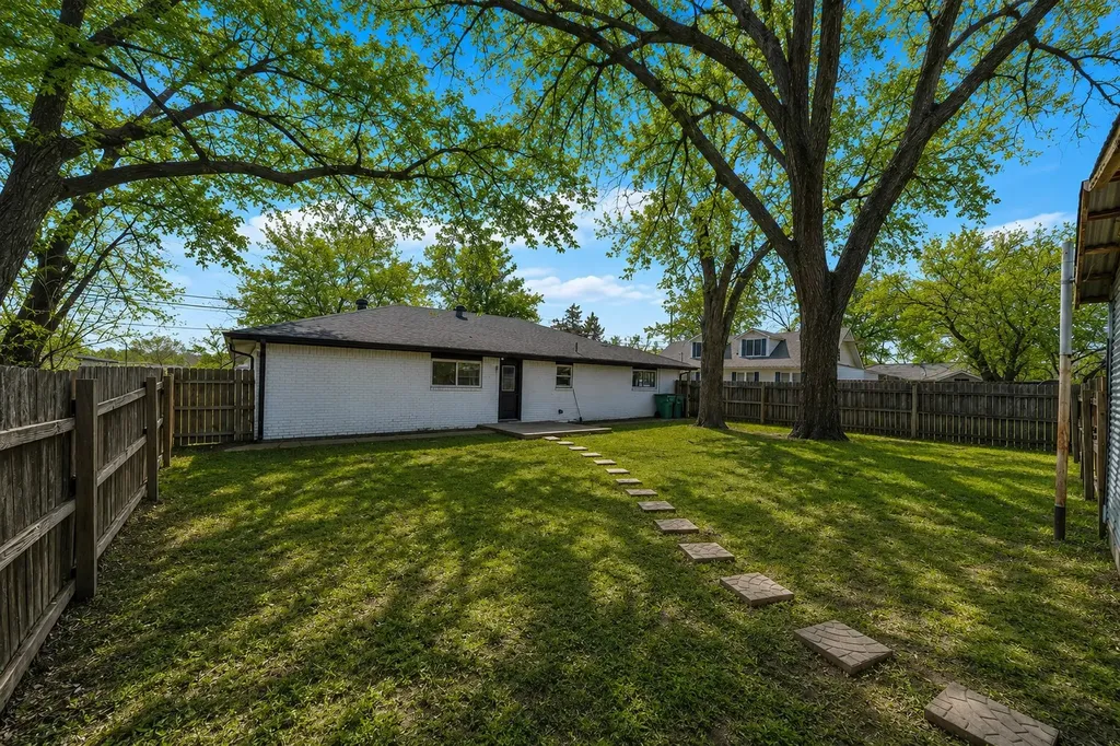 600 N Mill Street Bowie TX 76230
