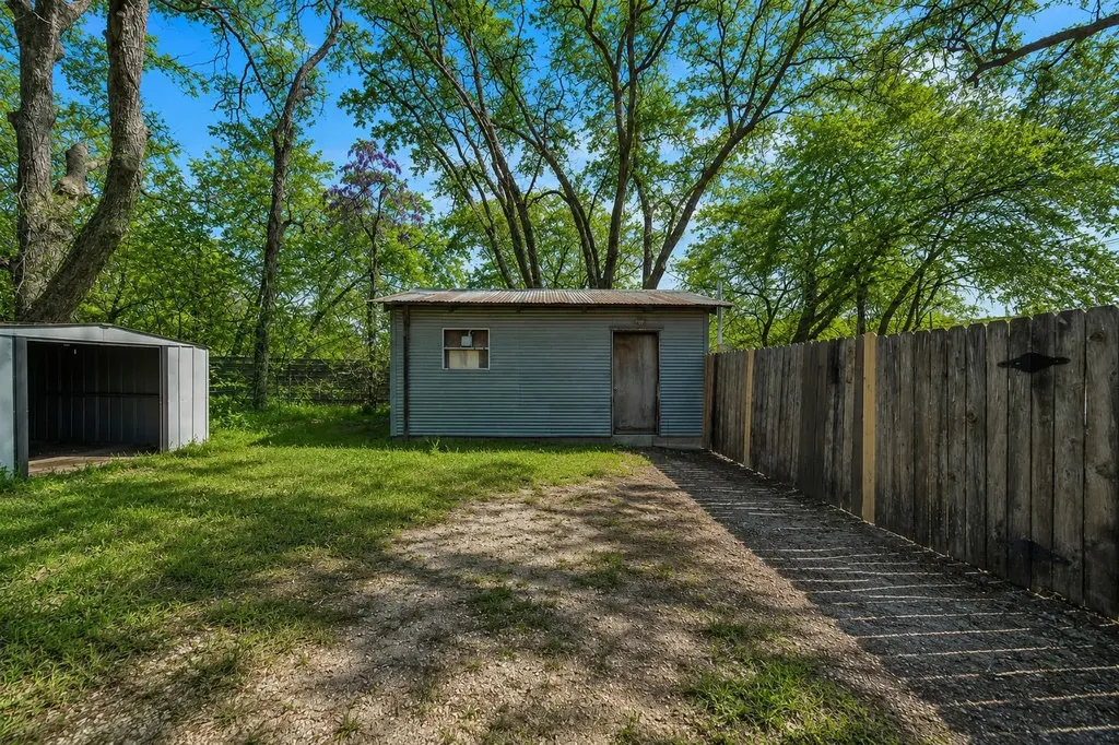 600 N Mill Street Bowie TX 76230