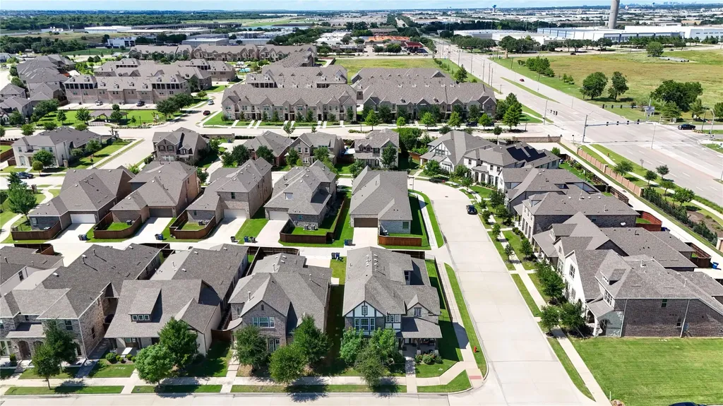 1571 Amesbury Way Farmers Branch TX 75234