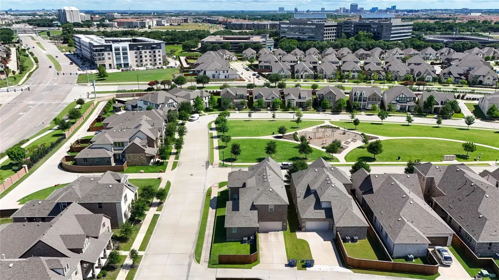 1571 Amesbury Way Farmers Branch TX 75234