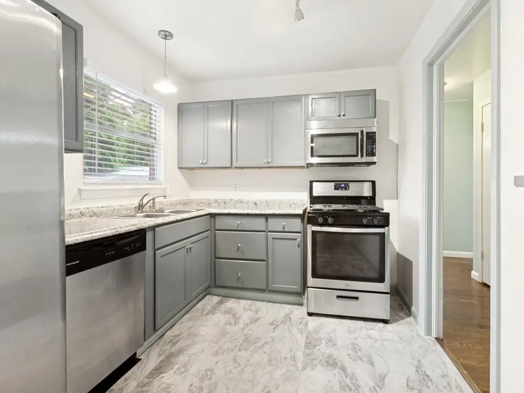 3319 Mayhew Drive Dallas TX 75228