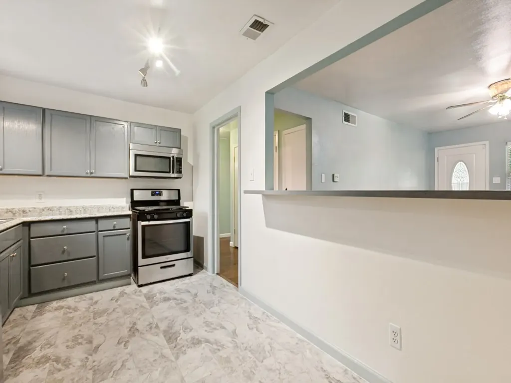 3319 Mayhew Drive Dallas TX 75228