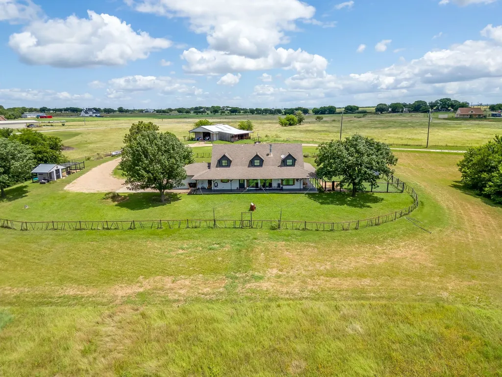 11533 Fm 2258 Grandview TX 76050