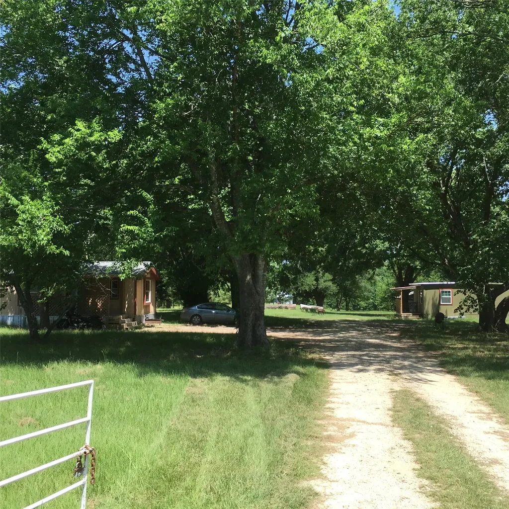 1140 Cr 1712 Grand Saline TX 75140