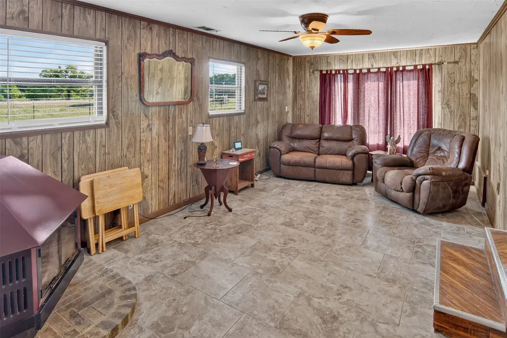 6551 Crooked Crk Road Bowie TX 76230