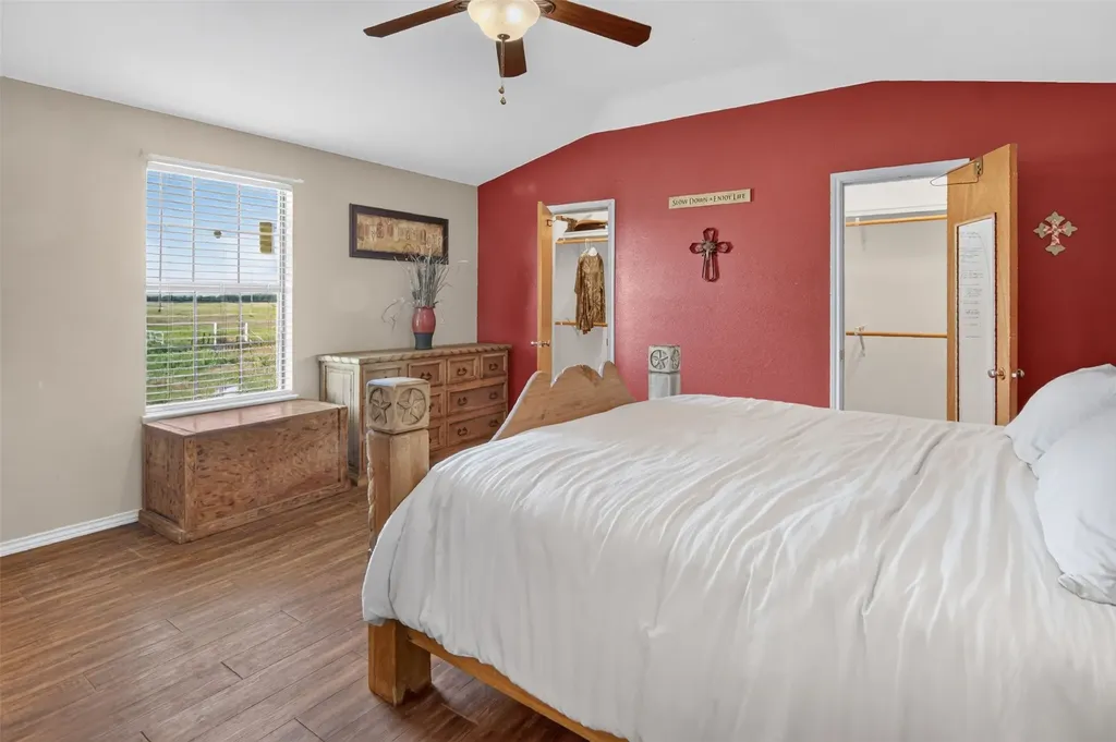 6551 Crooked Crk Road Bowie TX 76230