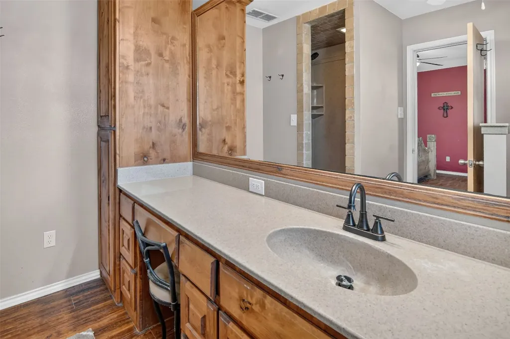 6551 Crooked Crk Road Bowie TX 76230