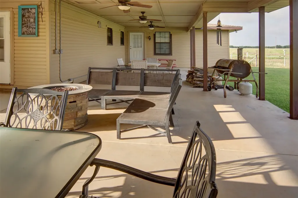 6551 Crooked Crk Road Bowie TX 76230