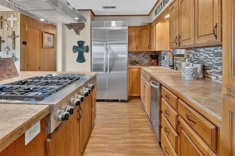 6551 Crooked Crk Road Bowie TX 76230