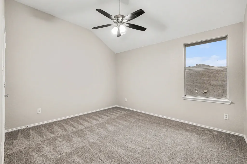 1612 Cardinal Way Aubrey TX 76227