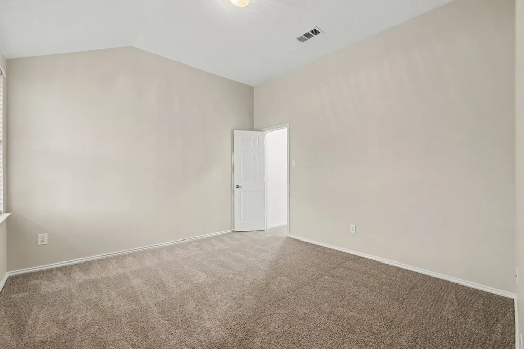 1612 Cardinal Way Aubrey TX 76227