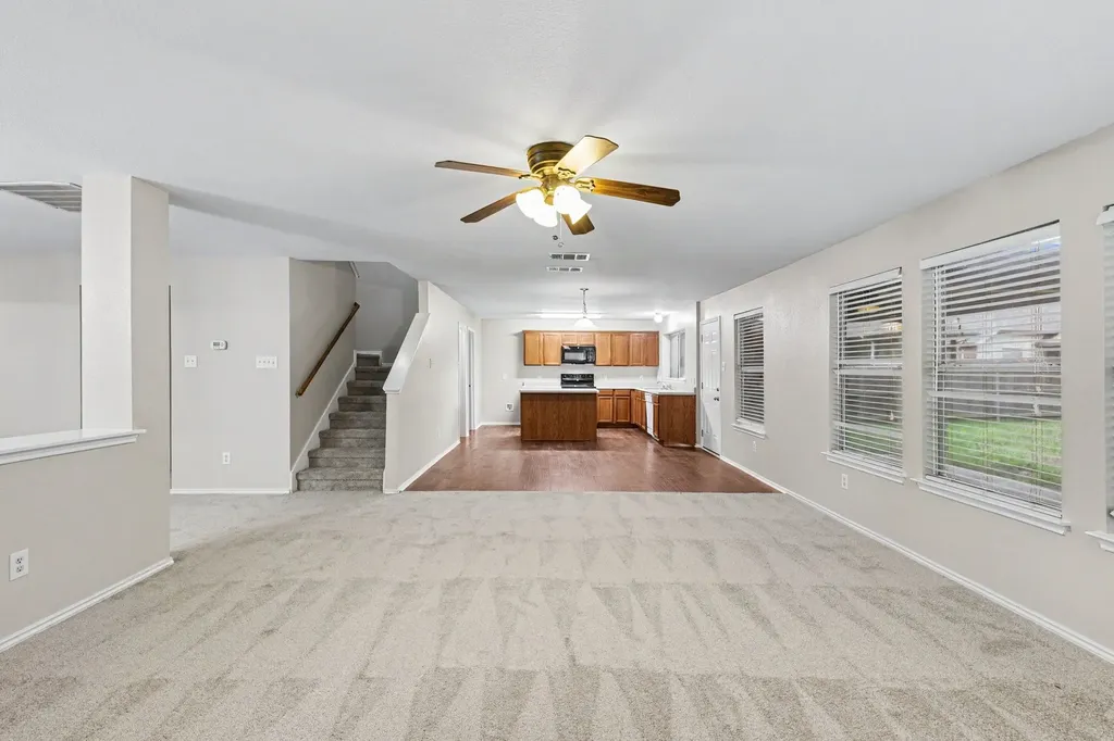 1612 Cardinal Way Aubrey TX 76227