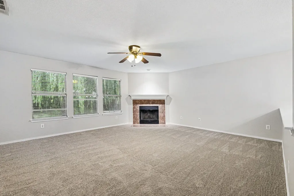1612 Cardinal Way Aubrey TX 76227