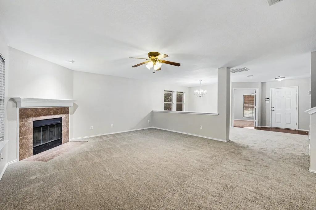 1612 Cardinal Way Aubrey TX 76227