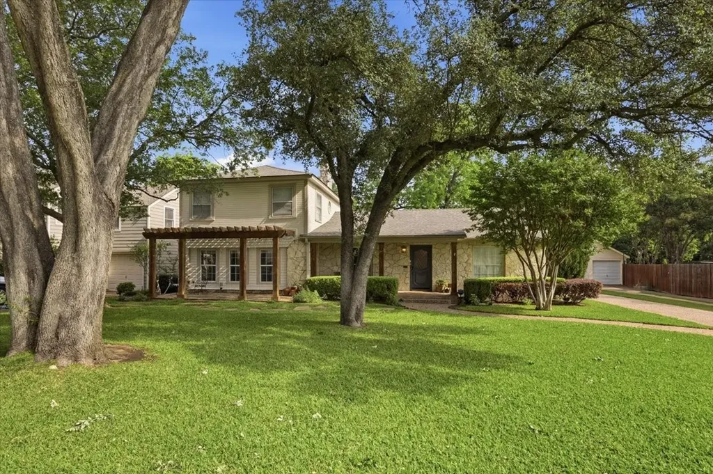 3724 Hilltop Road Fort Worth TX 76109