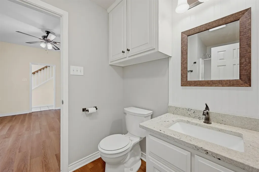 303 Kiowa Drive W Lake Kiowa TX 76240