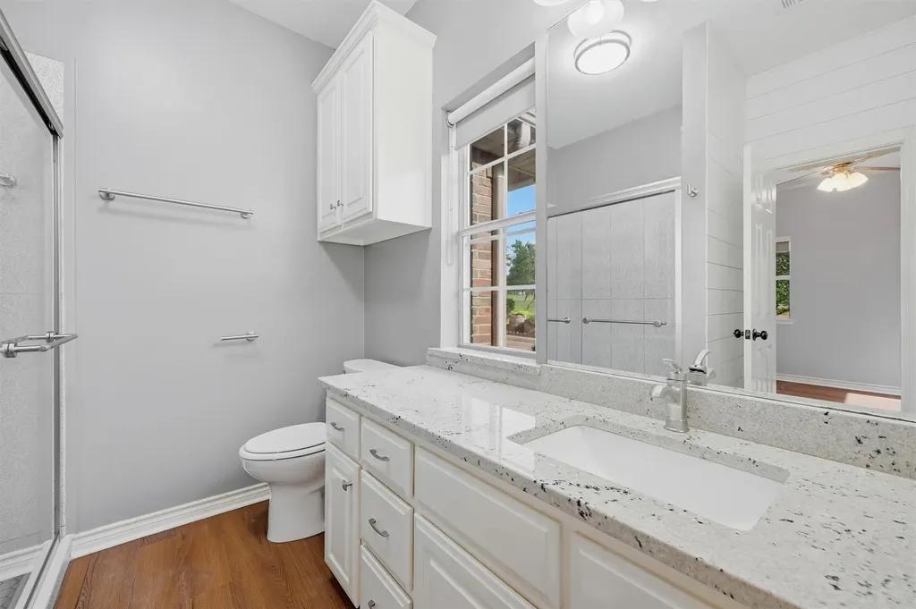 303 Kiowa Drive W Lake Kiowa TX 76240