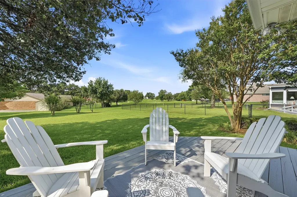 303 Kiowa Drive W Lake Kiowa TX 76240