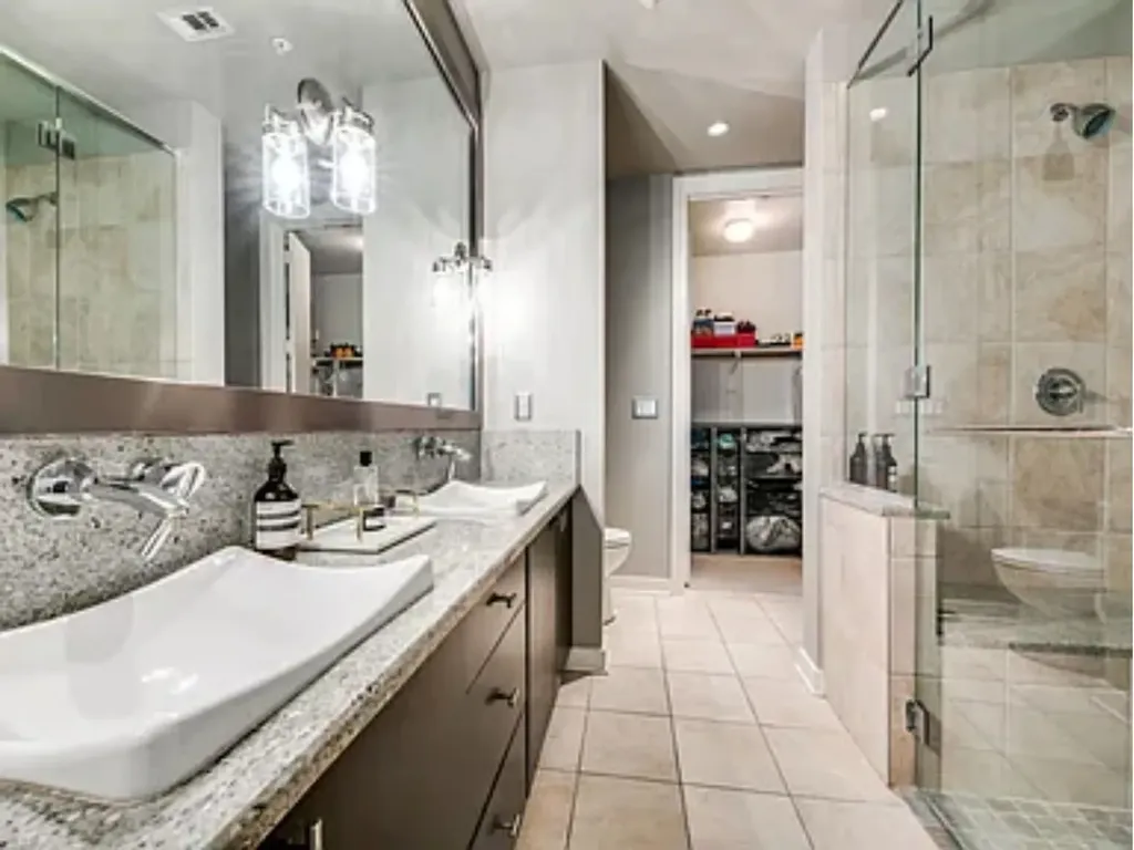 2950 Mckinney Avenue Dallas TX 75204