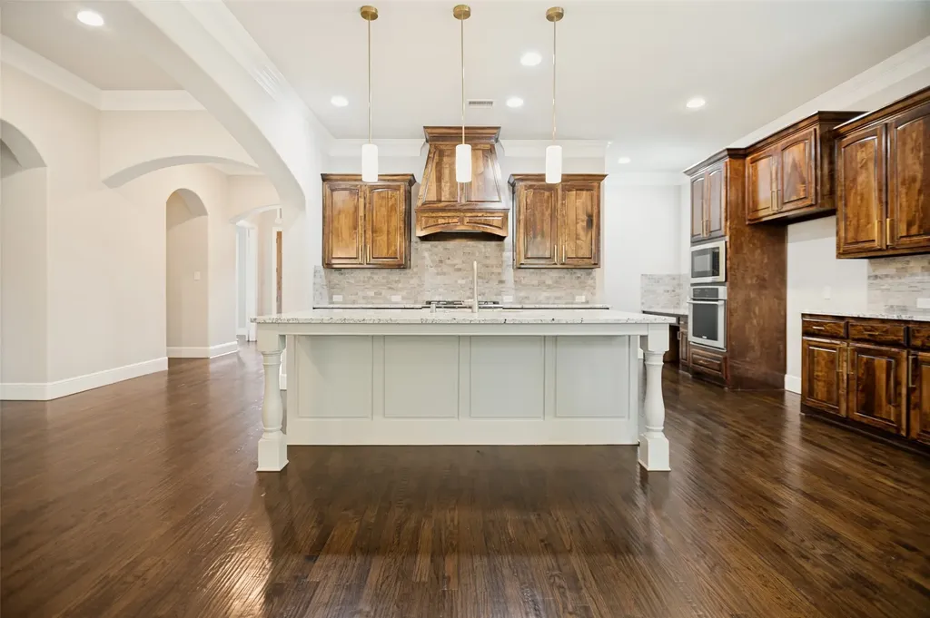 2608 Bel Air Lane Flower Mound TX 75022