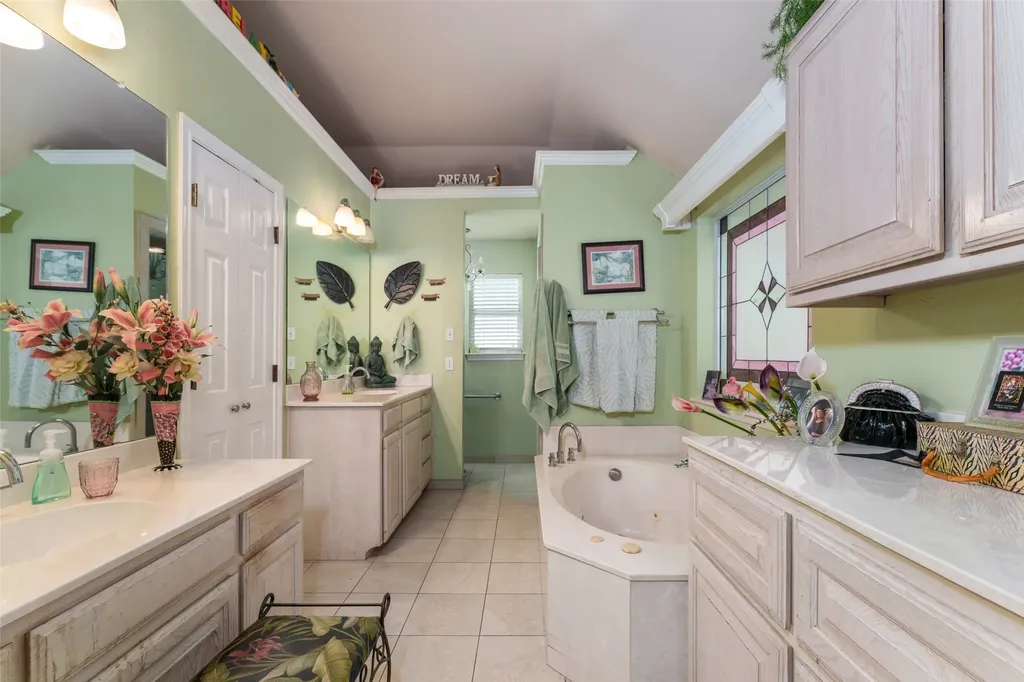 6703 Landover Hills Lane Arlington TX 76017